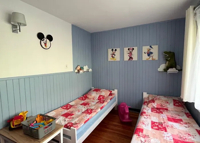 A&r Brzozowa 5 Semesterbostad *