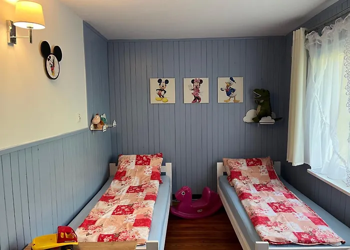 A&r Brzozowa 5 Dom wakacyjny *